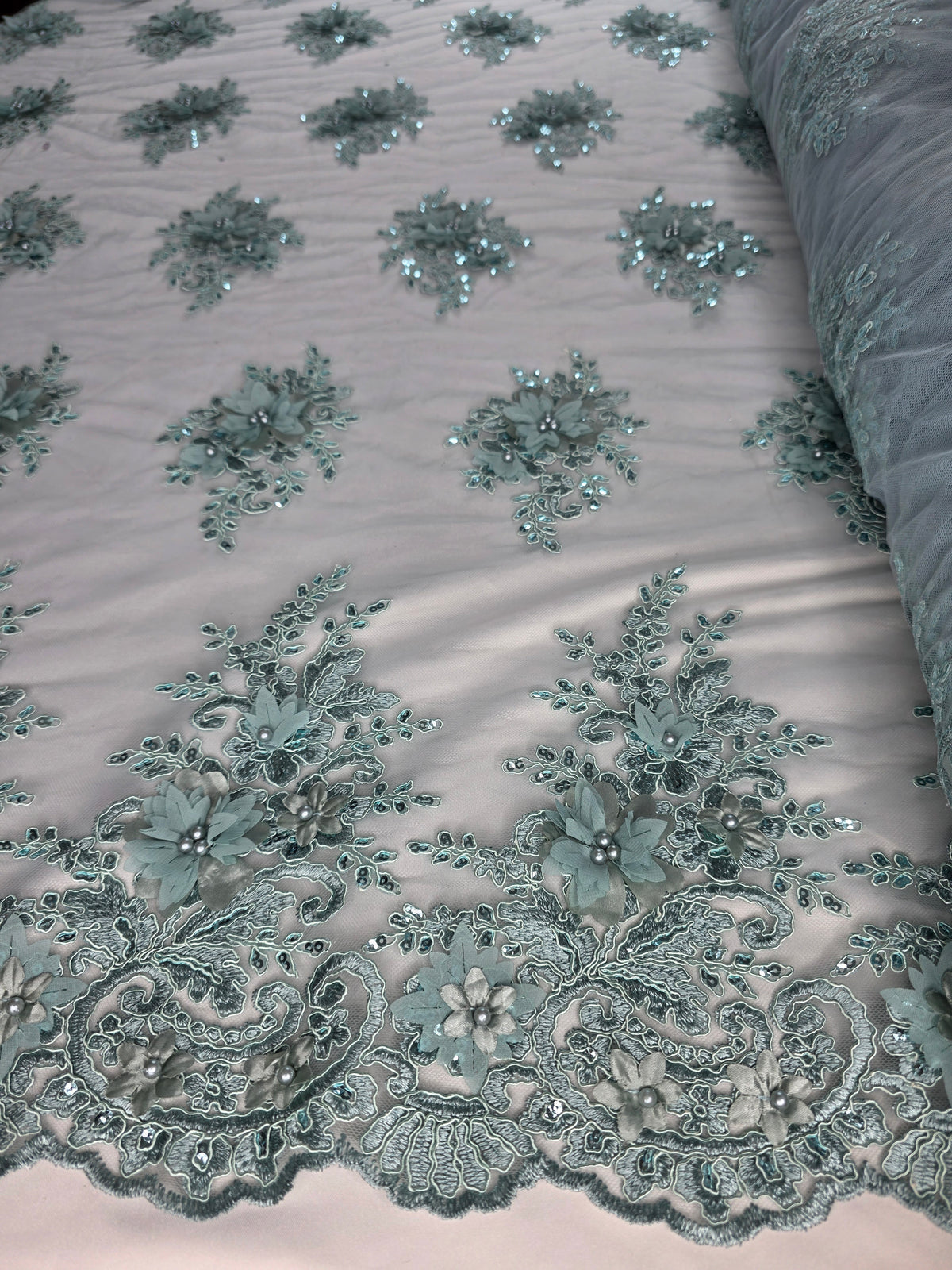 Tul Bordado Con Floral 3D, Lentejuela Y Perlas HH158 ideal para vestidos de noche de boda y de XV años – tela por metro Ceremonia Textil