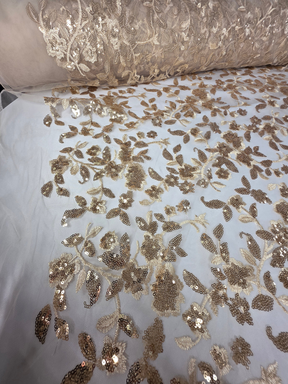 Tul Bordado Diseño Floral Con Lentejuela HH195 ideal para vestidos de noche de boda y de XV años – tela por metro Ceremonia Textil