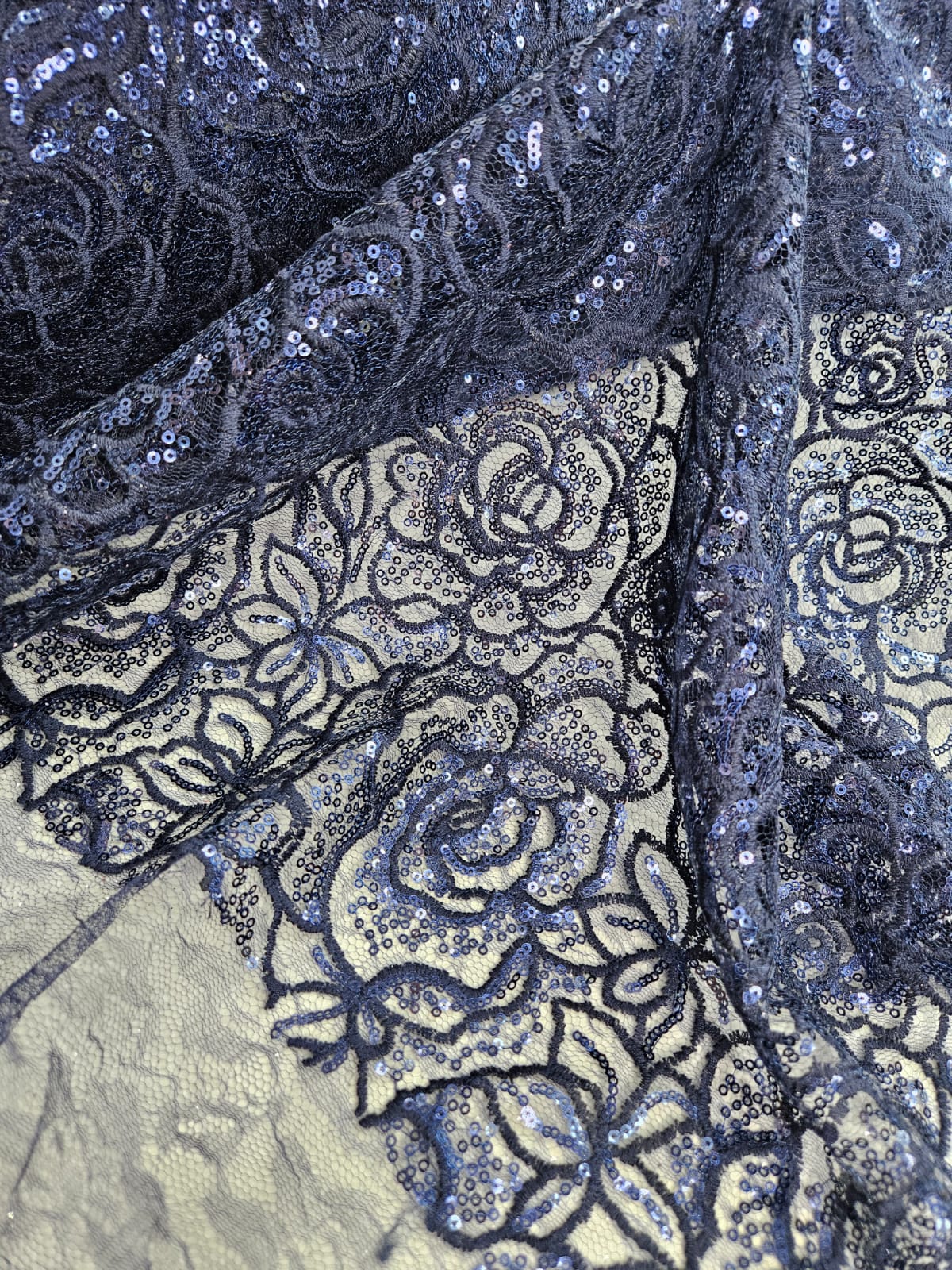Tul Bordado Diseño Floral Con Lentejuela HH218 ideal para vestidos de noche de boda y de XV años – tela por metro Ceremonia Textil
