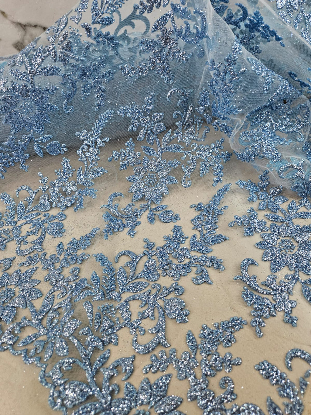 Tul Bordado Con Estampado en Glitter Diseño Floral HH240 ideal para vestidos de noche de boda y de XV años – tela por metro Ceremonia Textil