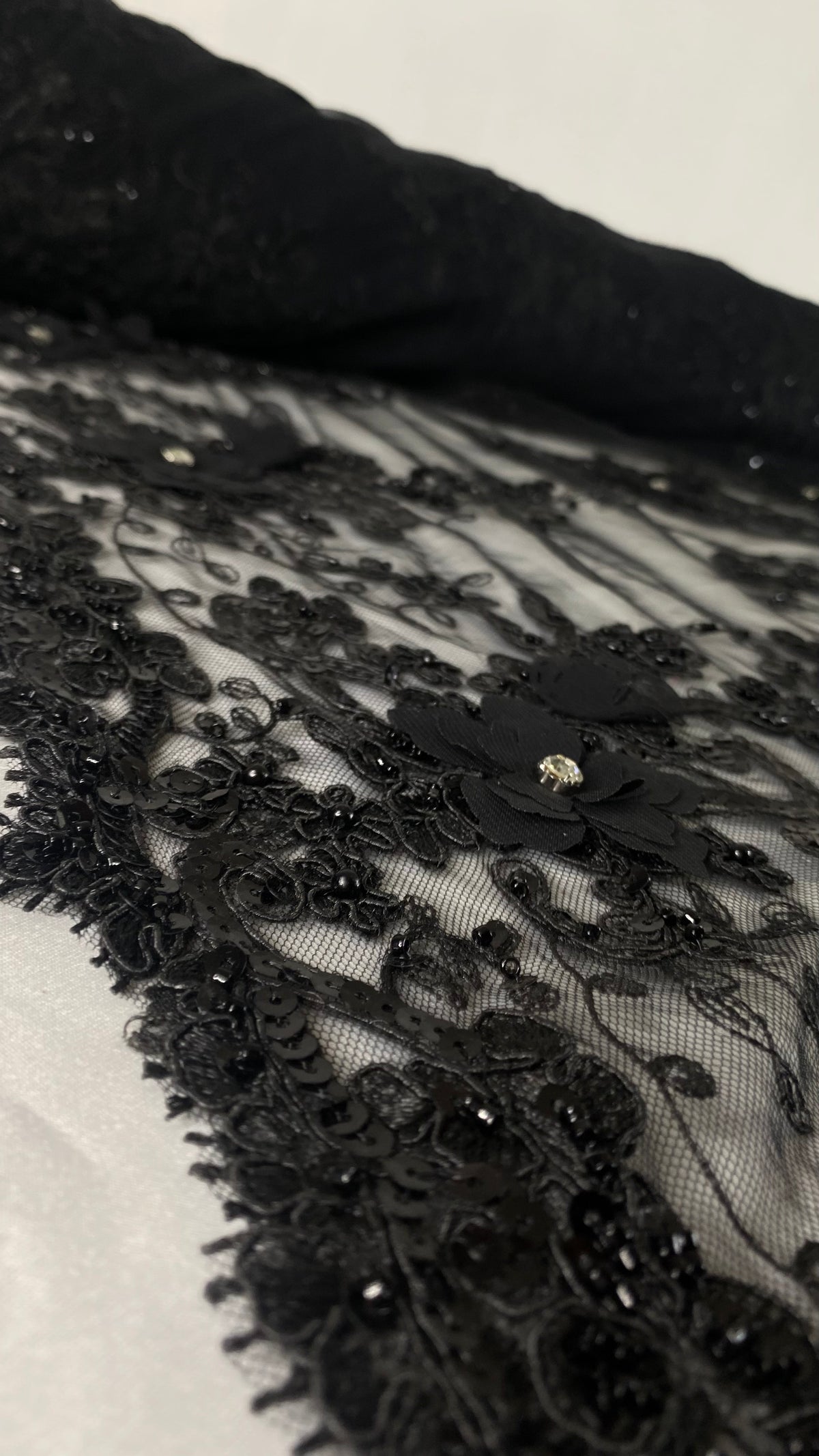 HH259 NEGRO: fotografía real del tejido y color exacto. Ceremonia Textil. Se vende tela por metro.