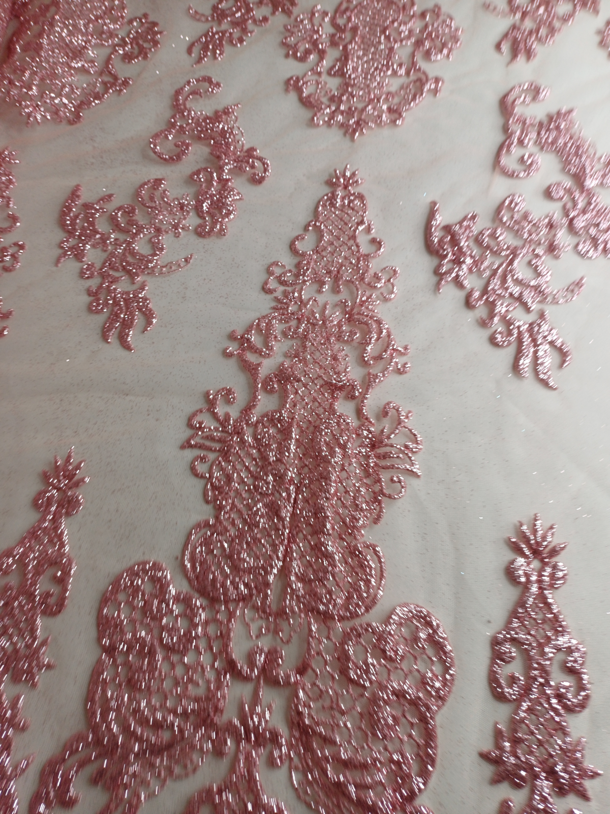 Tul Bordado Con Diseño En Acabado Glitter HH168 ideal para vestidos de noche de boda y de XV años – tela por metro Ceremonia Textil