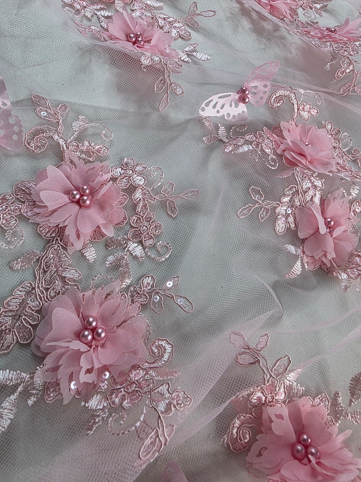 Tul Bordado Con Perlas, Lentejuelas, Mariposas y Flores 3D - HH275 – tela por metro Ceremonia Textil