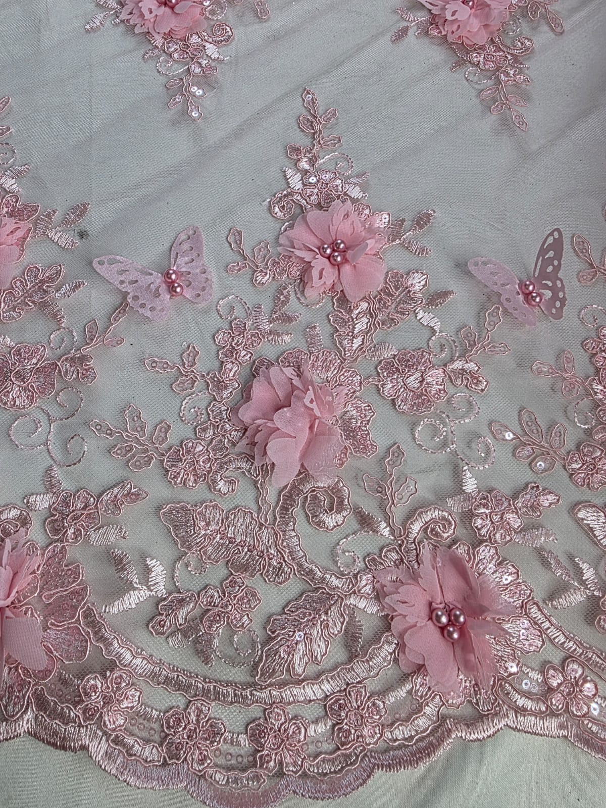 Tul Bordado Con Perlas, Lentejuelas, Mariposas y Flores 3D - HH275 – tela por metro Ceremonia Textil