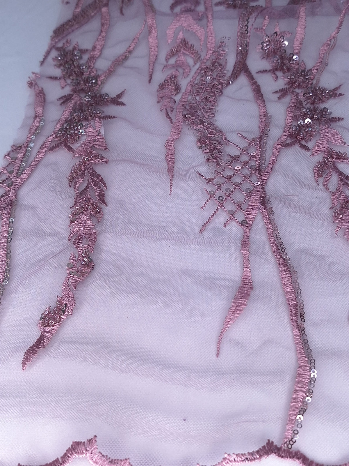 Tul bordado Con Flores, Chaquira y Lentejuela A951, ideal para vestidos de noche de boda y de XV años – tela por metro Ceremonia Textil