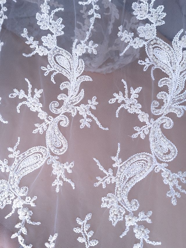 Tul bordado color hueso A884, ideal para vestidos de noche de boda y de XV años – tela por metro Ceremonia Textil
